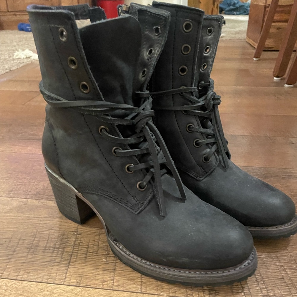 FreeBird Boots